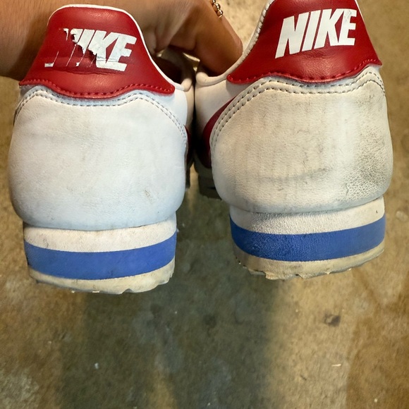 Nike Cortez White and Red Sneakers - Picture 3 of 6